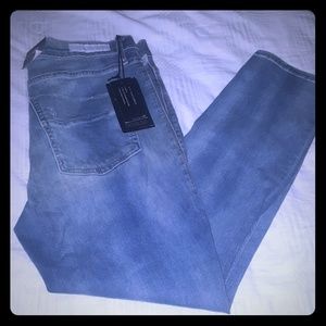 Rock & Republic mid rise Capri jeans